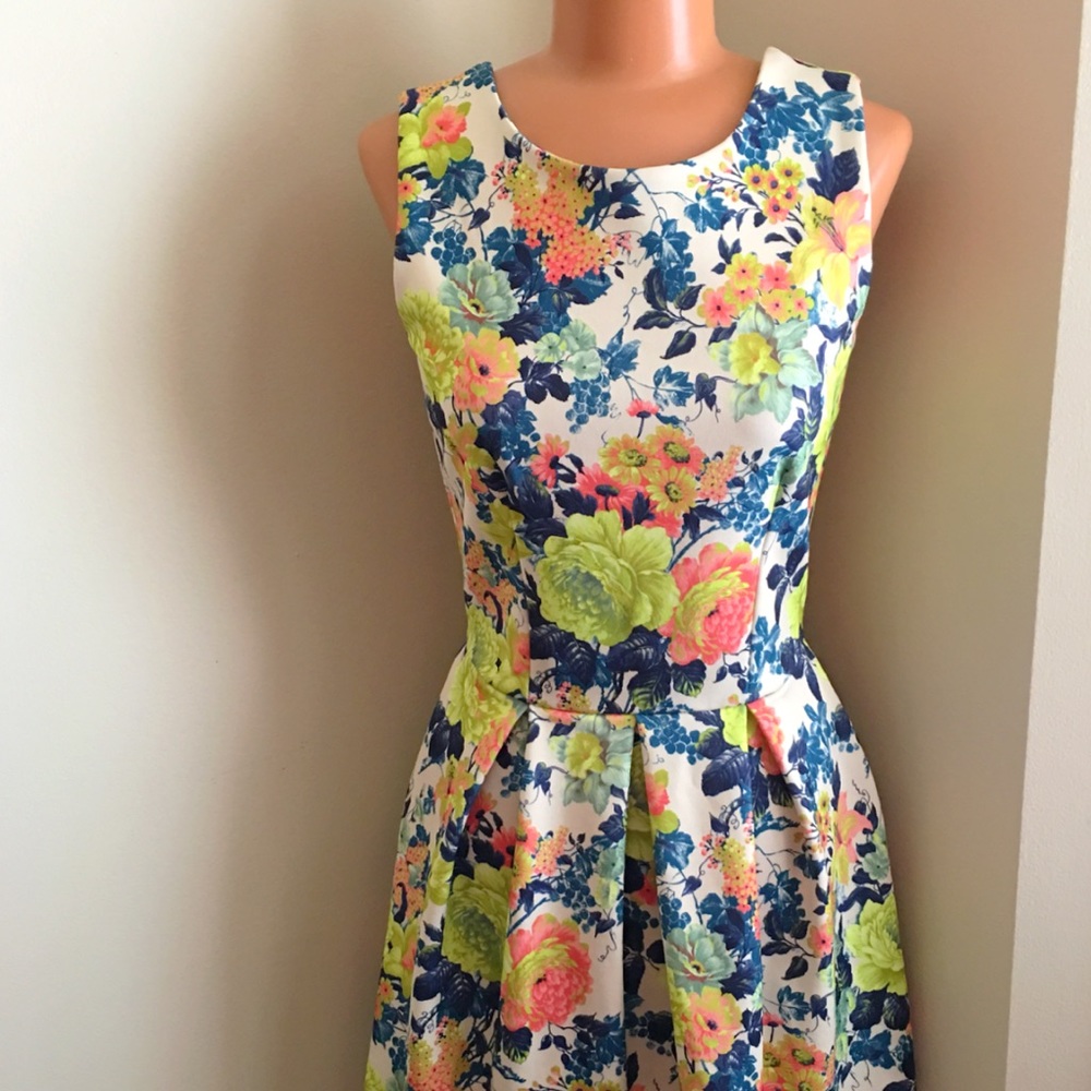 Delightful Return Dress -from ModCloth - Picture 2 of 6